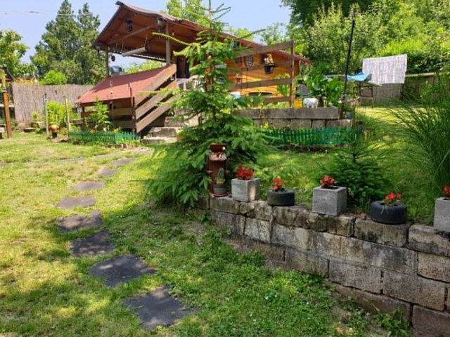 Eladó nyaraló, Biatorbágyon 19.9 M Ft, 2 szobás