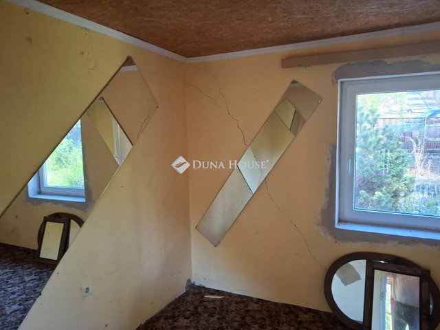 Eladó családi ház, Gánton 9.6 M Ft, 2 szobás