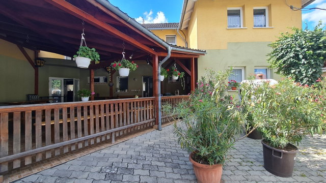 Eladó ipari ingatlan, Pakson 580 M Ft / költözzbe.hu