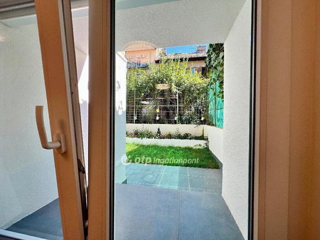 Eladó téglalakás, Budapesten, IX. kerületben 41.9 M Ft, 1 szobás