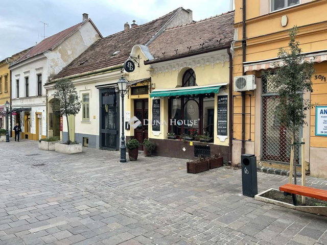 Eladó üzlethelyiség, Pécsett 99 M Ft / költözzbe.hu