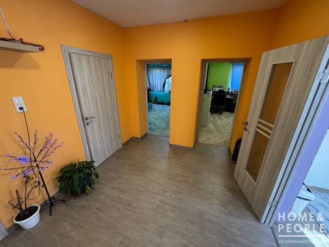 Eladó családi ház, Ópusztaszeren 37 M Ft, 2 szobás