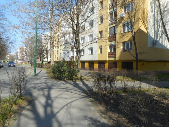 Eladó téglalakás, Szegeden 42.5 M Ft, 1+1 szobás
