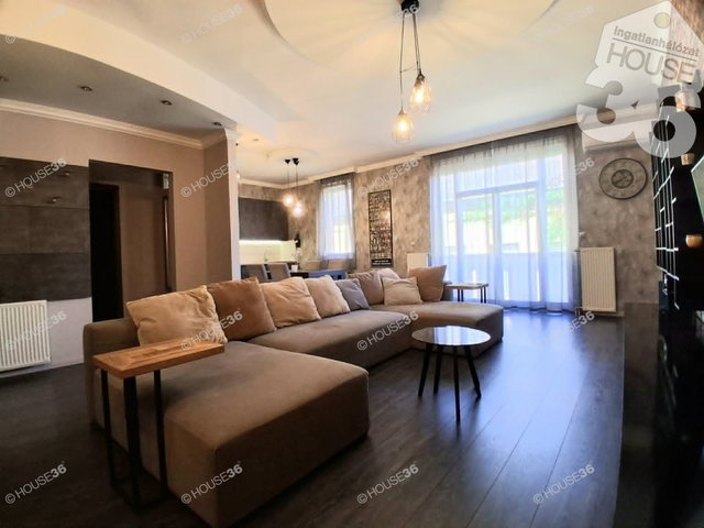 Kiadó téglalakás, albérlet, Kecskeméten 290 E Ft / hó