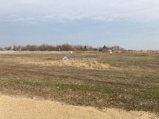 Eladó ipari ingatlan, Algyőn 1031 M Ft / költözzbe.hu