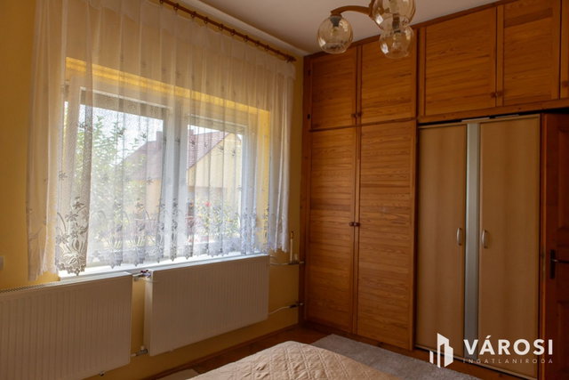Eladó családi ház, Lánycsókon 69.8 M Ft, 4 szobás