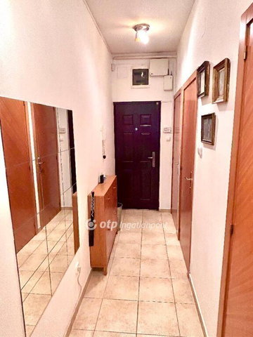 Eladó nyaraló, Budapesten, III. kerületben 89.9 M Ft, 2 szobás