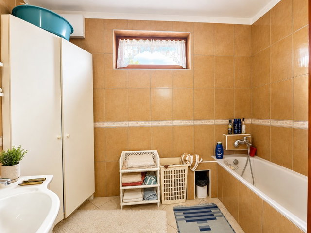 Eladó családi ház, Ráckevén 165 M Ft, 9 szobás