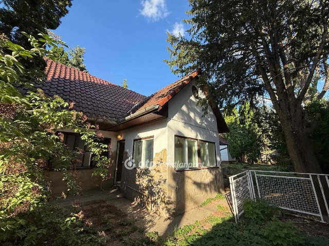 Eladó családi ház, Budapesten, II. kerületben 109.98 M Ft