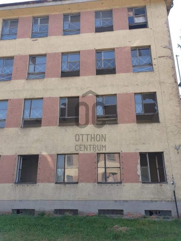 Eladó ipari ingatlan, Kiskunfélegyházán 89 M Ft
