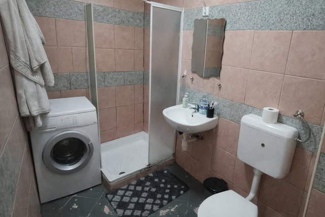 Eladó családi ház, Dunakeszin 49 M Ft, 2 szobás