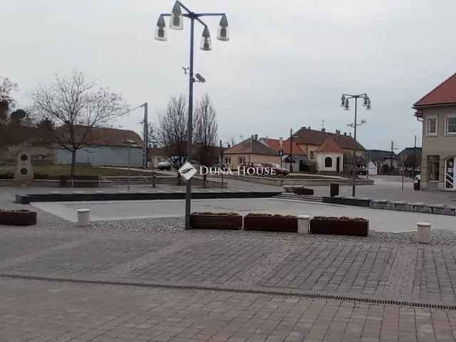 Eladó családi ház, Mosonmagyaróváron, Erzsébet téren 36 M Ft