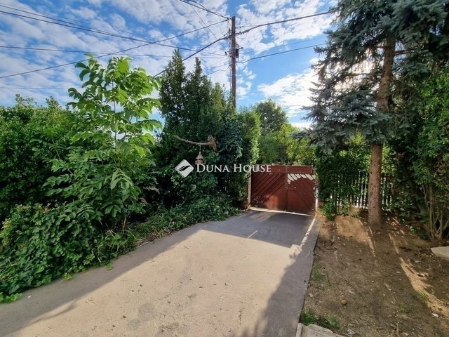 Eladó családi ház, Budaörsön 170 M Ft, 3 szobás
