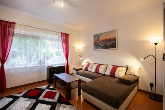Eladó hotel, Szegeden 269.9 M Ft, 10+1 szobás