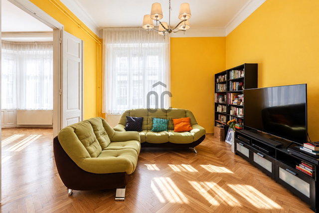 Eladó téglalakás, Budapesten, VI. kerületben 89.9 M Ft, 2 szobás