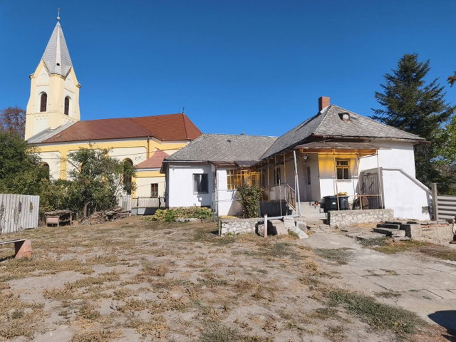 Eladó családi ház, Négyesen 18.3 M Ft, 3 szobás