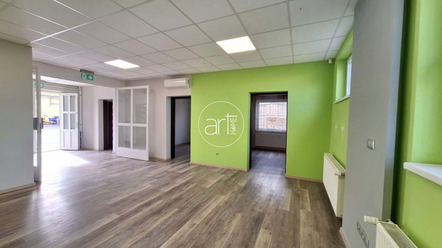 Kiadó iroda, Szegeden, Bakay Nándor utcában 462 E Ft / hó