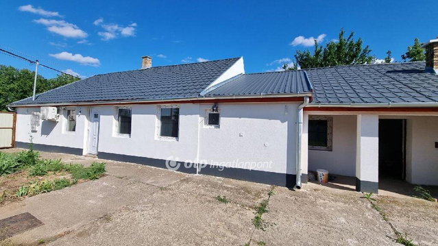 Eladó családi ház, Hajdúböszörményen 36.9 M Ft, 2 szobás