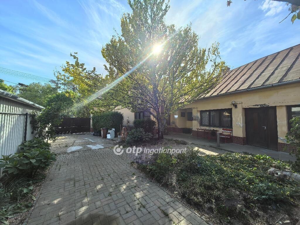 3 bed · 199m² · 67.900.000 ft