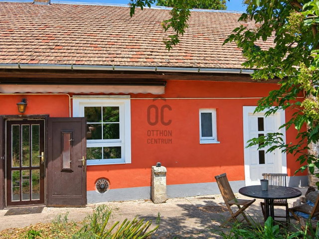 Eladó családi ház, Szentendrén 79.9 M Ft, 3 szobás