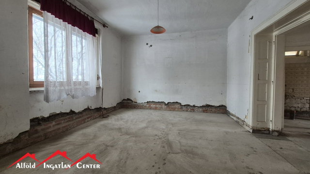 Eladó családi ház, Békéscsabán 39.9 M Ft, 3 szobás