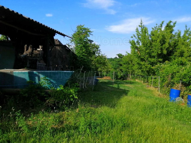 Eladó nyaraló, Balatonszárszón 39 M Ft, 3 szobás