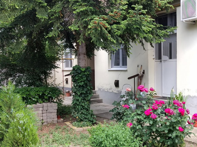 Eladó sorház, Szolnokon 32 M Ft, 2 szobás / költözzbe.hu