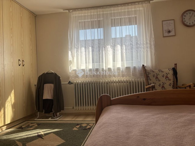 Eladó családi ház, Dorogon, Bartók Béla utcában 65 M Ft