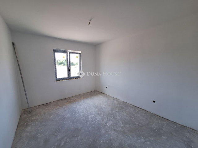 Eladó családi ház, Inárcson 114 M Ft, 5 szobás