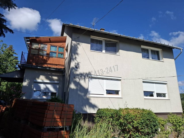 Eladó családi ház, Nagykovácsiban 117.9 M Ft, 5 szobás