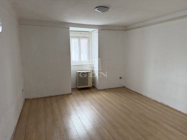 Eladó téglalakás, Budapesten, XV. kerületben 29.9 M Ft, 1 szobás
