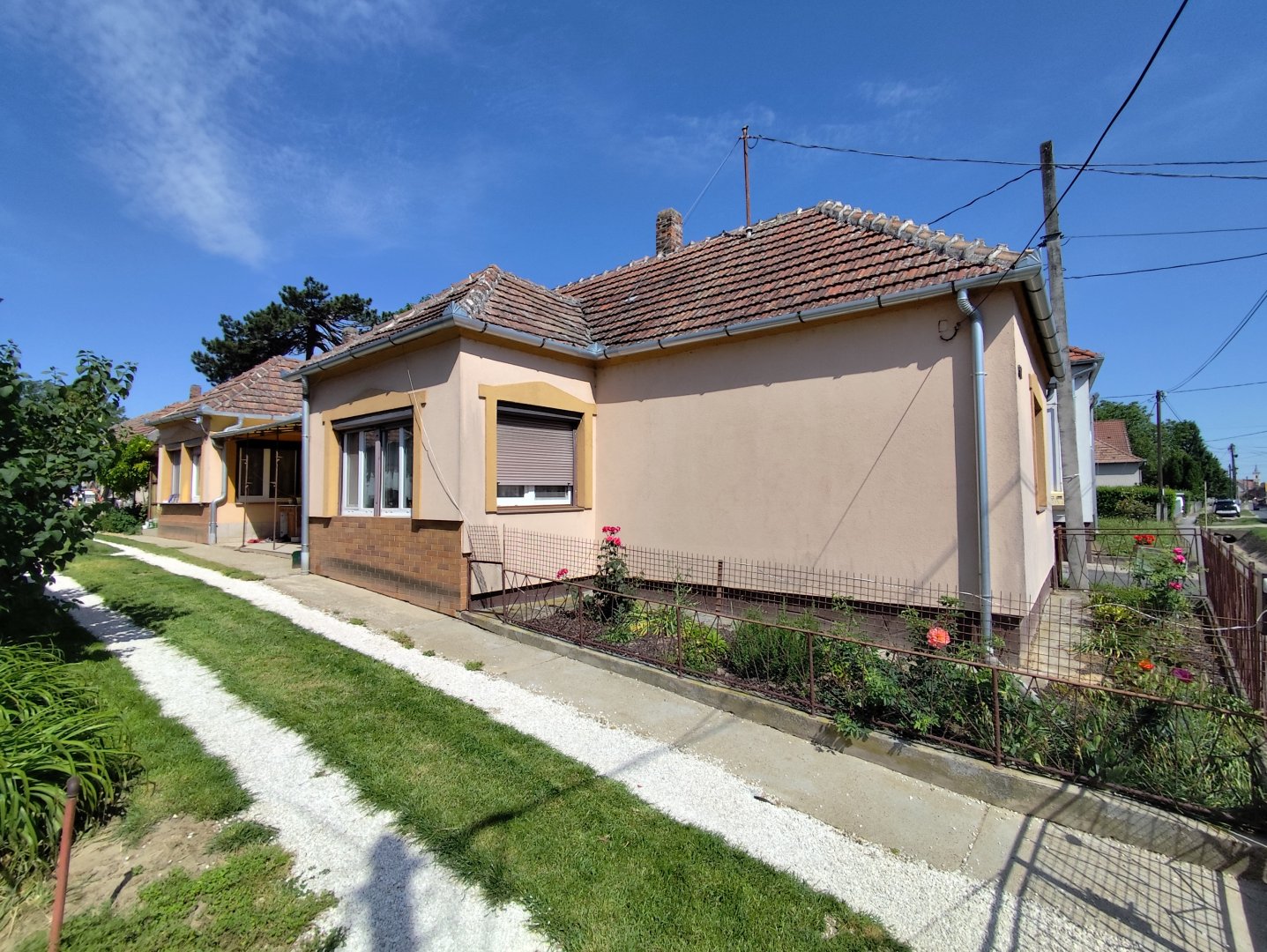3 bed · 113m² · 49.900.000 ft