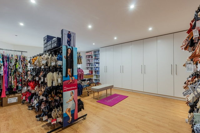 Eladó üzlethelyiség, Budapesten, V. kerületben 321 M Ft