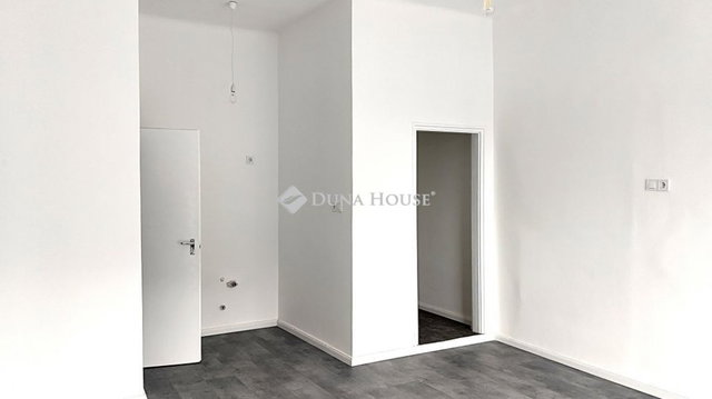 Eladó üzlethelyiség, Dorogon 21 M Ft / költözzbe.hu