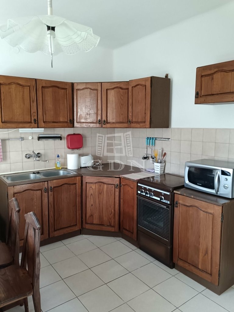 4 bed · 140m² · 37.000.000 ft