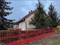 Eladó családi ház, Hencidán 14.9 M Ft, 2+1 szobás