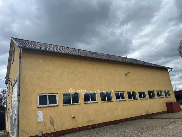 Eladó ipari ingatlan, Nagykállóban 89 M Ft / költözzbe.hu