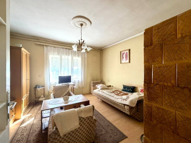 Eladó családi ház, Tégláson 26.9 M Ft, 2 szobás