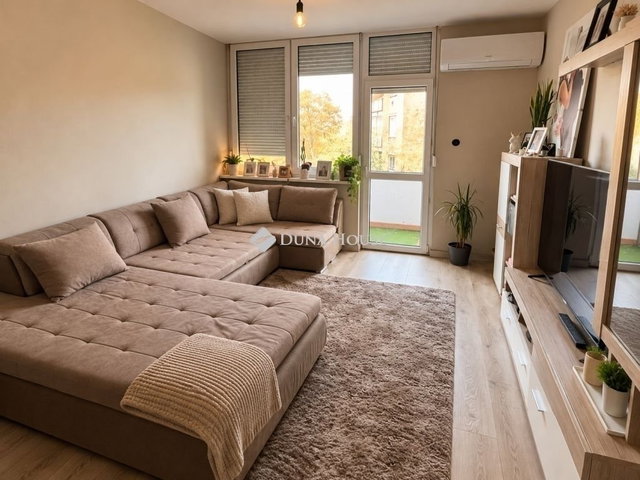 Eladó téglalakás, Budapesten, IV. kerületben 74.9 M Ft, 3 szobás