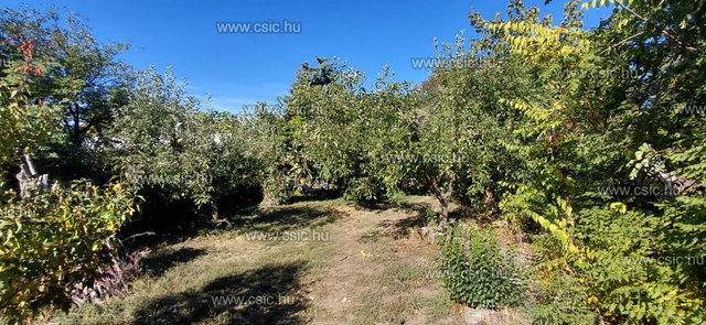 Eladó családi ház, Vácon 119.9 M Ft, 4 szobás