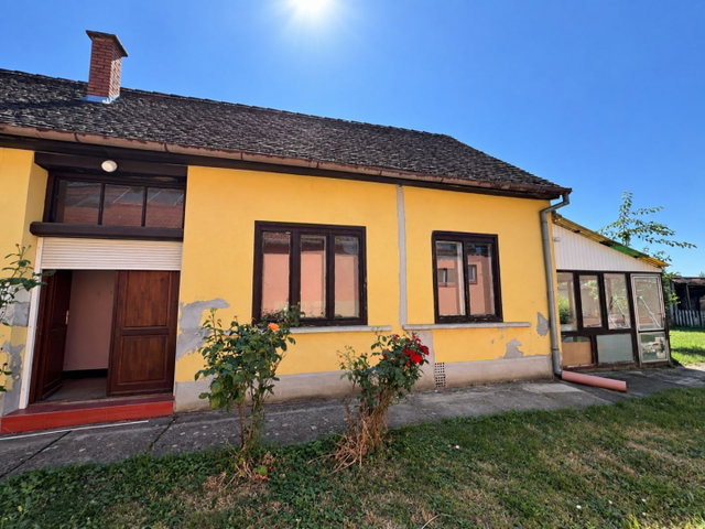 Eladó családi ház, Bólyban 20.99 M Ft, 2 szobás