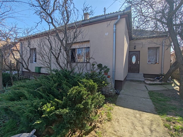 Eladó családi ház, Isaszegen 62.9 M Ft, 4 szobás