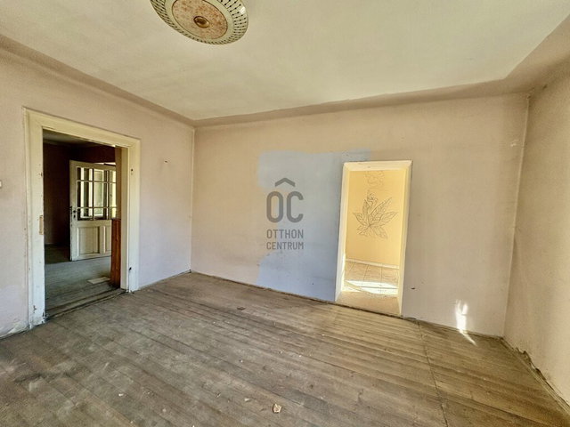 Eladó családi ház, Cegléden 38.9 M Ft, 3 szobás