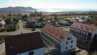 Eladó téglalakás