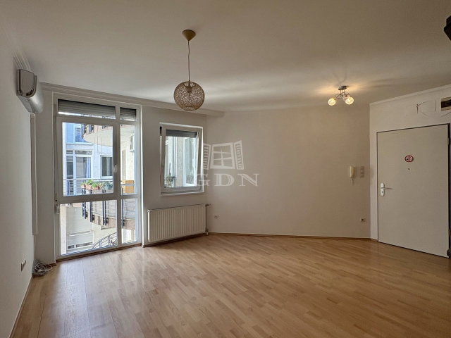 Eladó téglalakás, Budapesten, IX. kerületben, Gát utcában