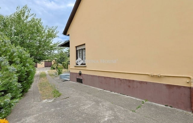 Eladó családi ház, Budapesten, XVIII. kerületben 78.5 M Ft