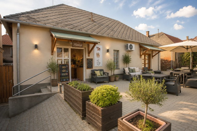 Eladó családi ház, Bakonybélben 95 M Ft, 2 szobás