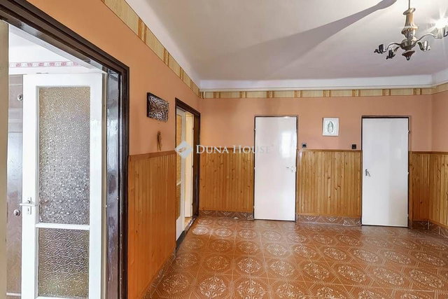 Eladó családi ház, Poroszlón, Feszty Árpád utcában 35.9 M Ft