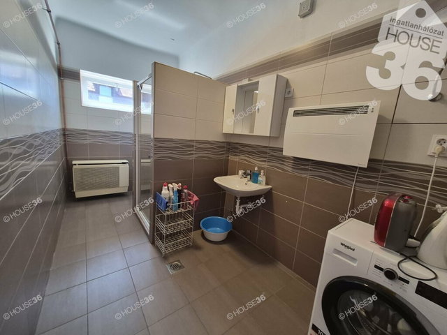 Eladó családi ház, Lajosmizsén 39 M Ft, 3 szobás