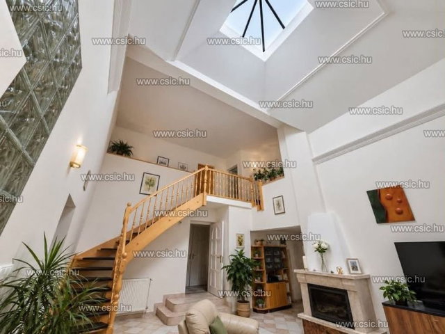 Eladó családi ház, Pomázon 162.8 M Ft, 5 szobás